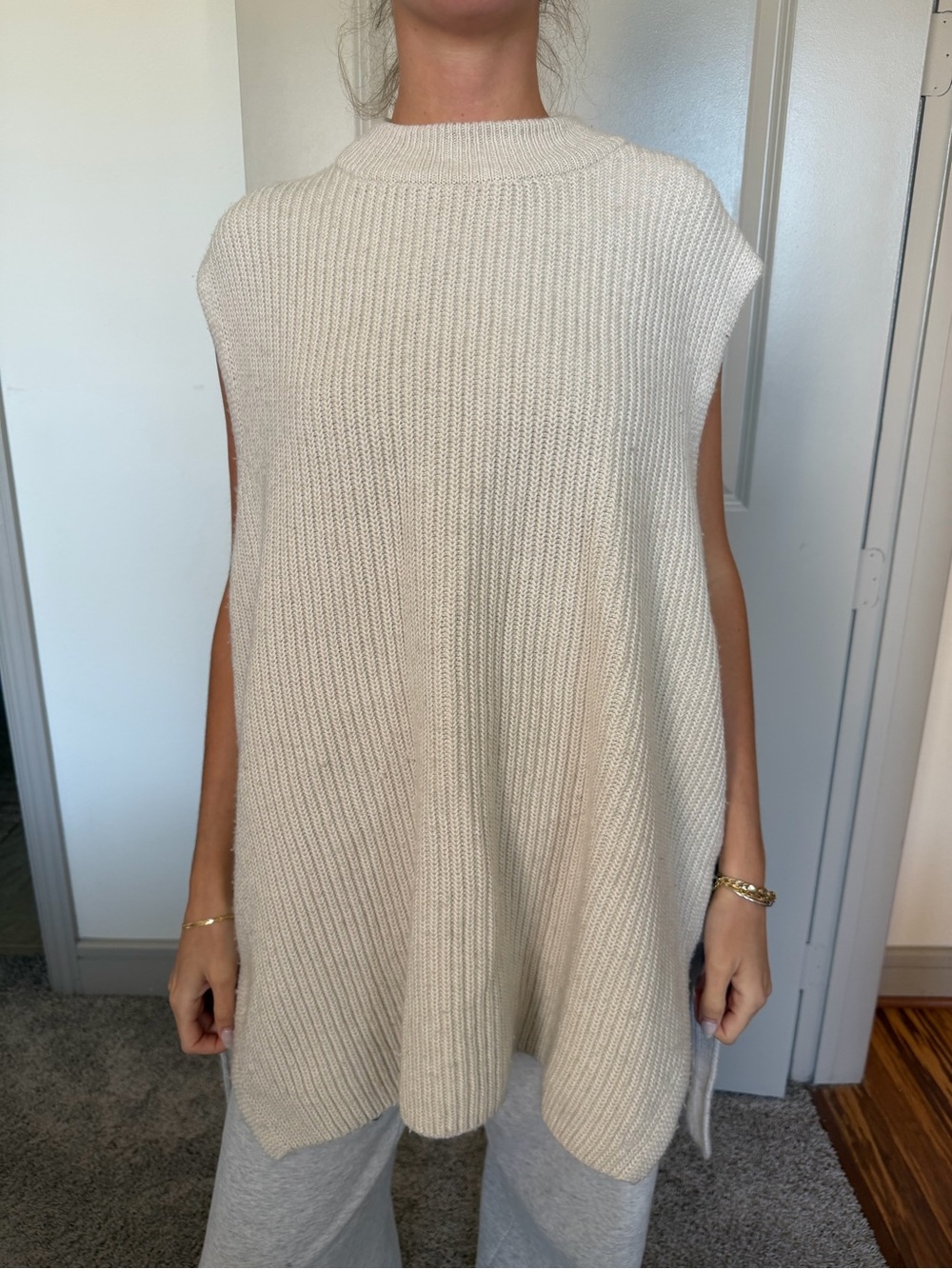 H&M Cream Ribbed Sleeveless Knit Tunic
